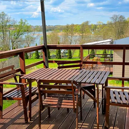 Letniskowy Nad Jeziorem W Ow Bachus Do 6 Osob 別荘