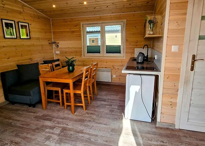 Letniskowy Nad Jeziorem W Ow Bachus Do 6 Osob