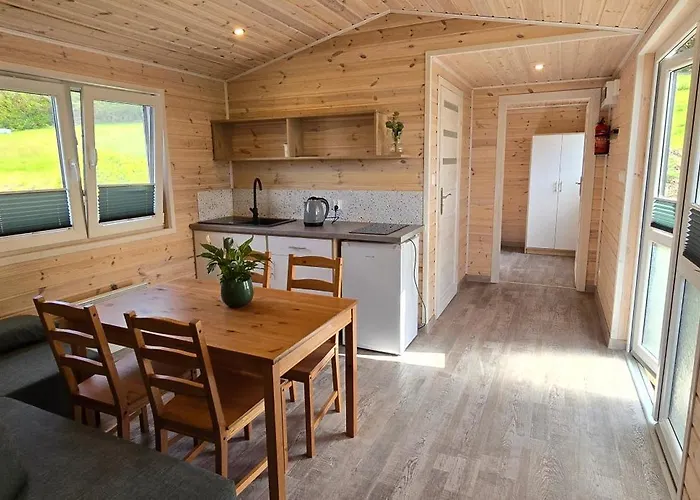 Letniskowy Nad Jeziorem W Ow Bachus Do 6 Osob Prázdninový dům Chmielno