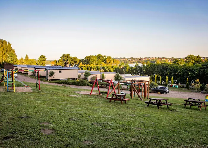 Prázdninový dům Letniskowy Nad Jeziorem W Ow Bachus Do 6 Osob *